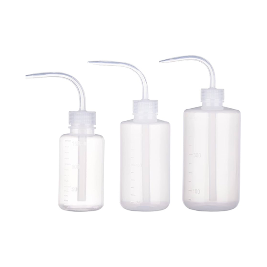 White polypropylene wash bottle with flexible nozzle for laboratory rinsing and dispensing