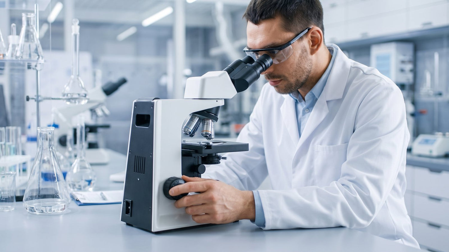 What is a binocular microscope