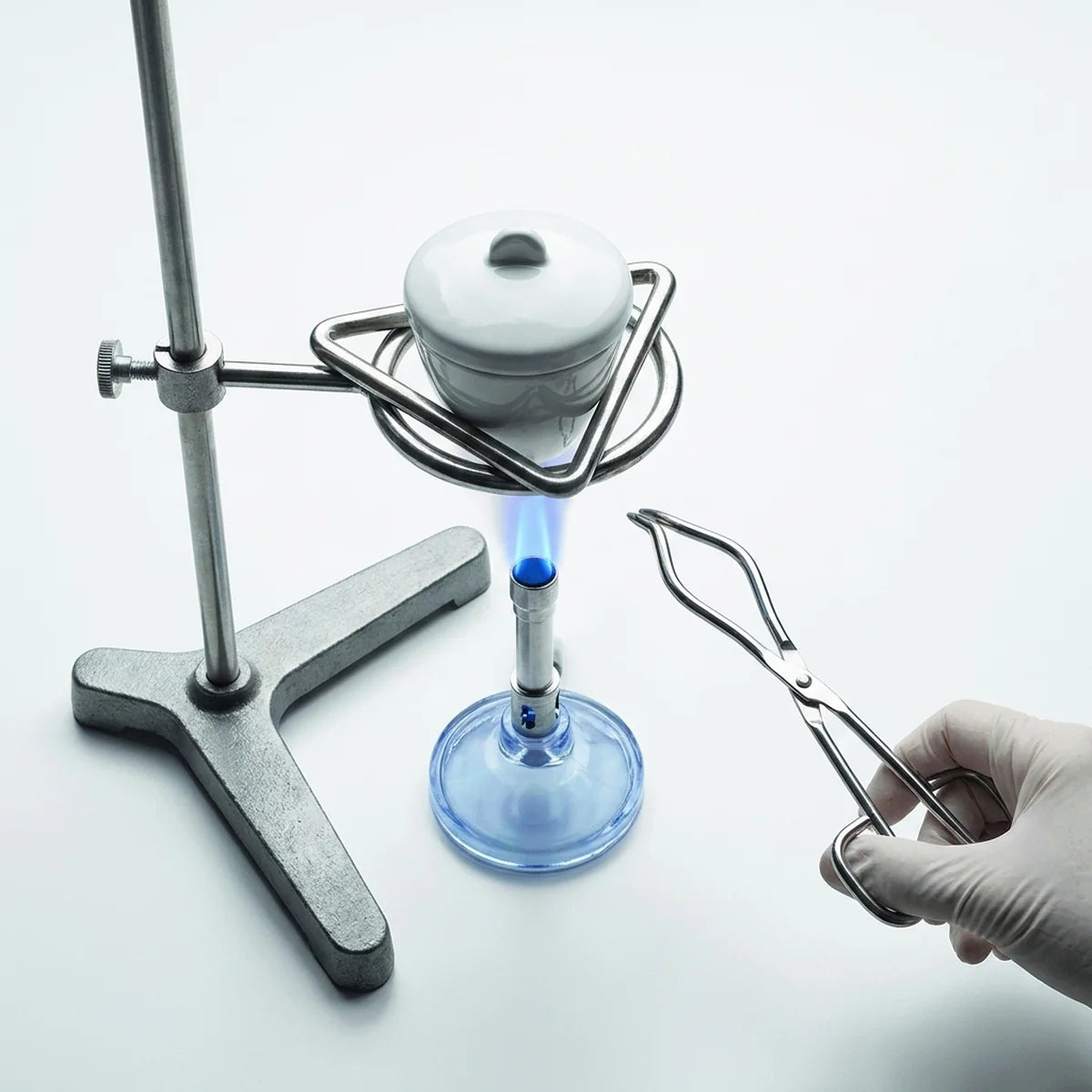 Crucible ashing over Bunsen burner