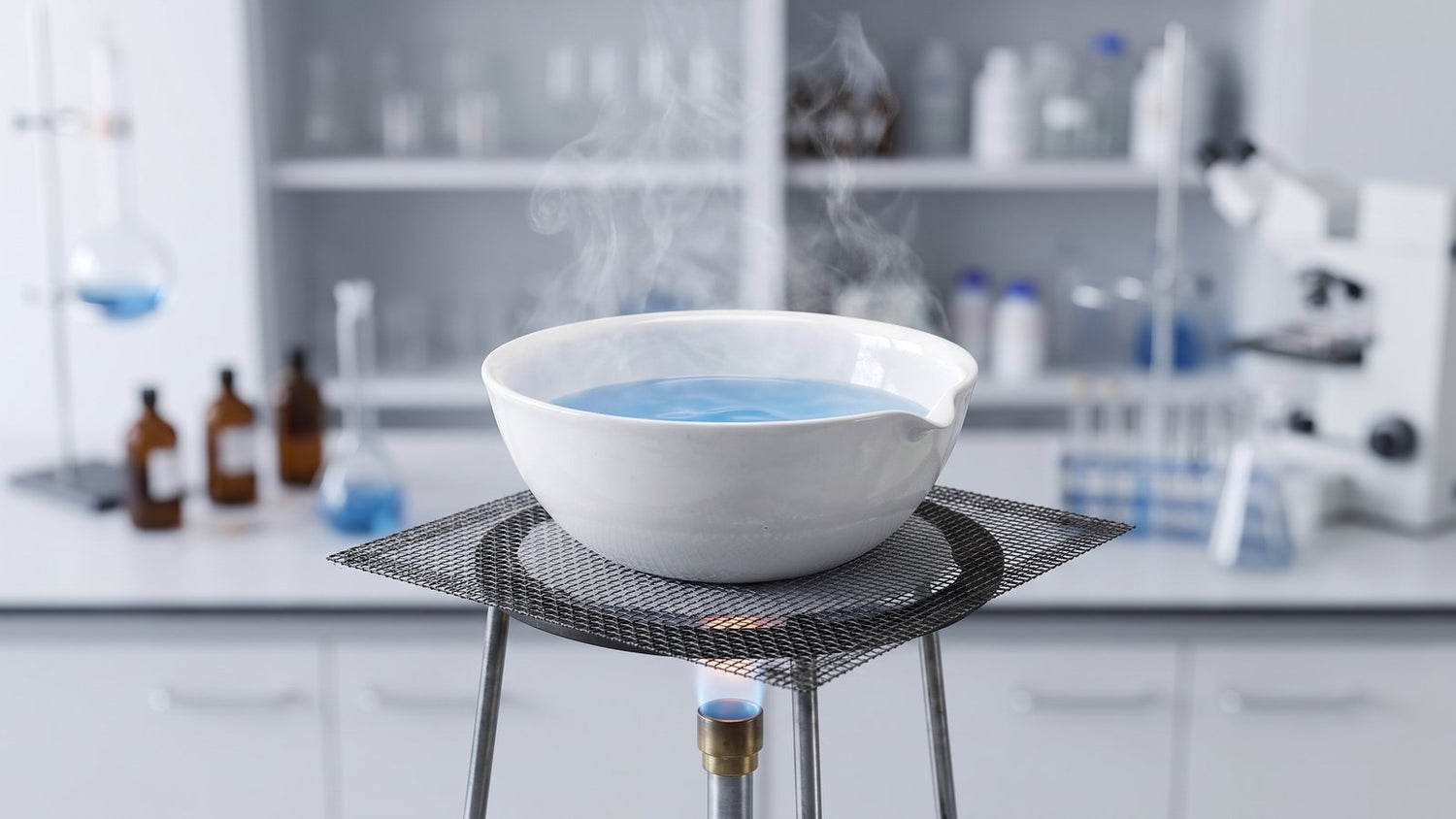 What is an evaporating dish