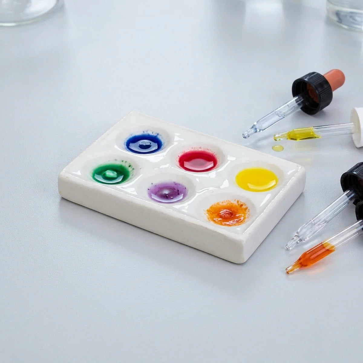 Spot tests using porcelain spotting plate