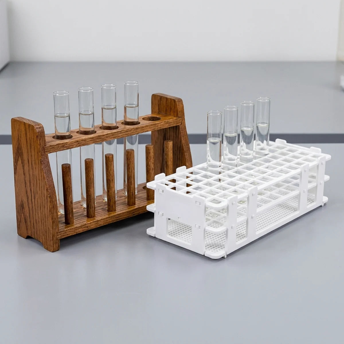 Wood versus plastic test tube rack
