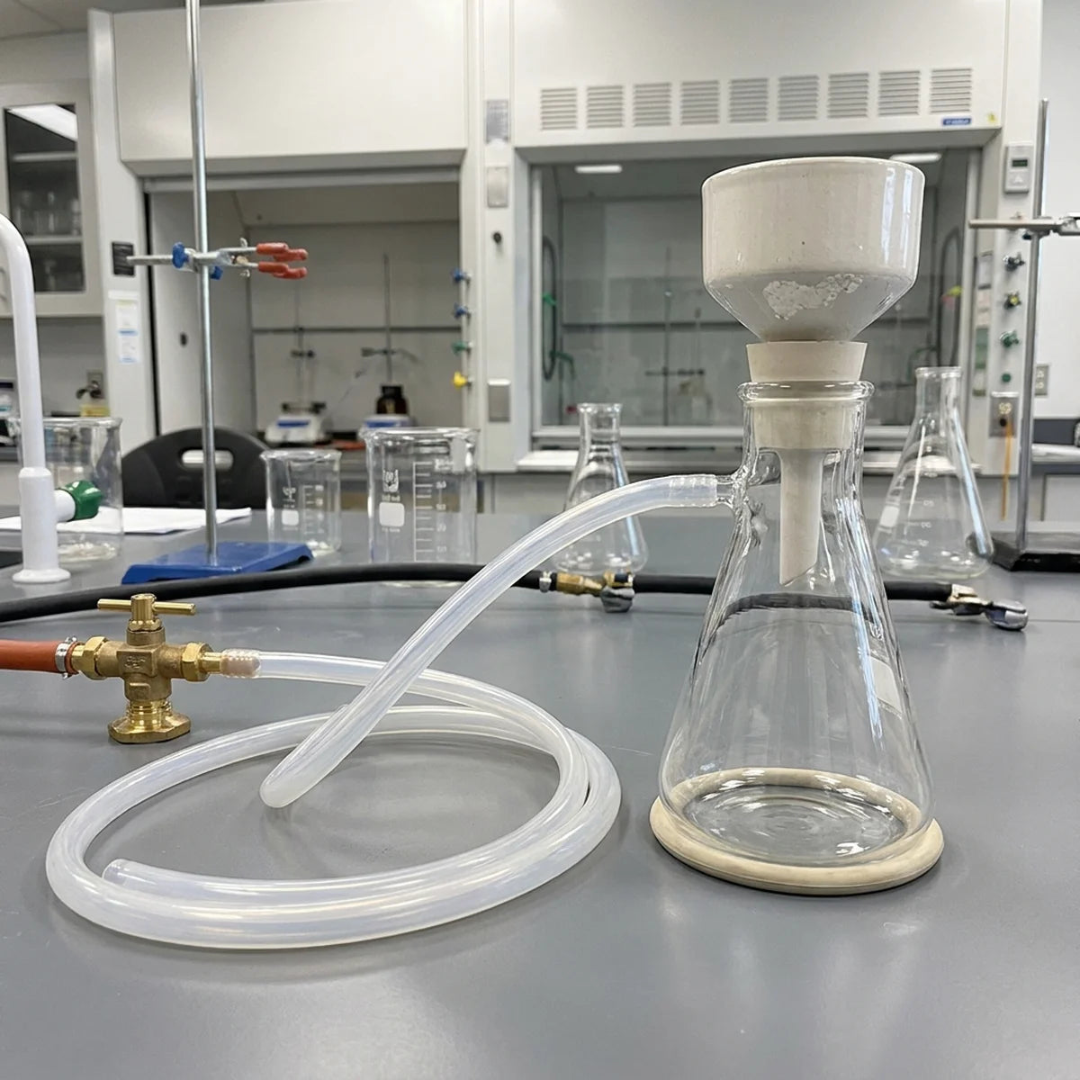 Vacuum filtration tubing setup